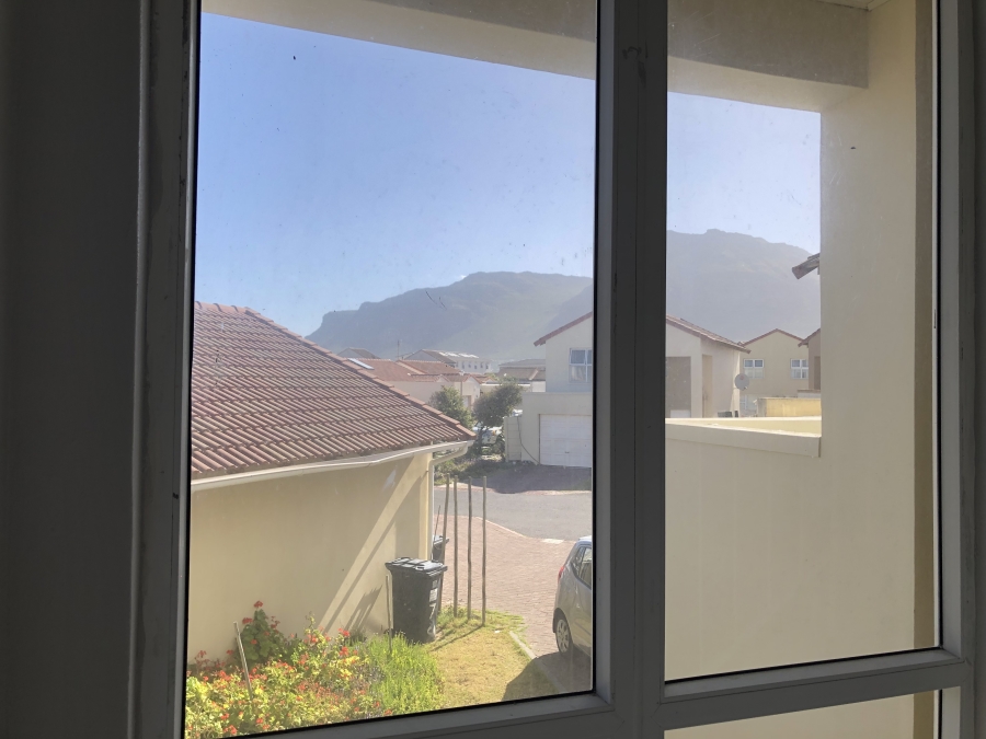 To Let 3 Bedroom Property for Rent in Muizenberg Western Cape